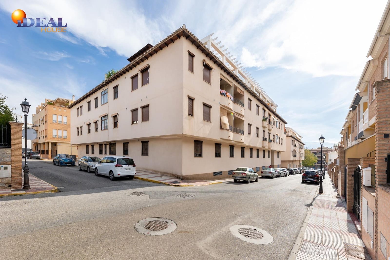 2 bedroom Flat for sale in Atarfe with pool garage - € 157,000 (Ref: 9434407)