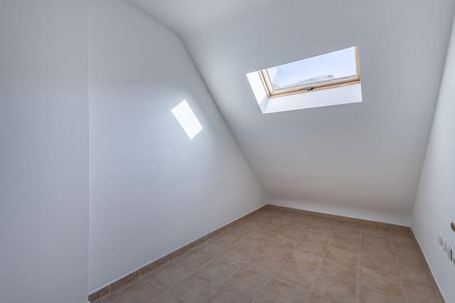 2 Zimmer Penthouse zu verkaufen in Monachil mit Garage - 109.500 € (Ref: 9434408)