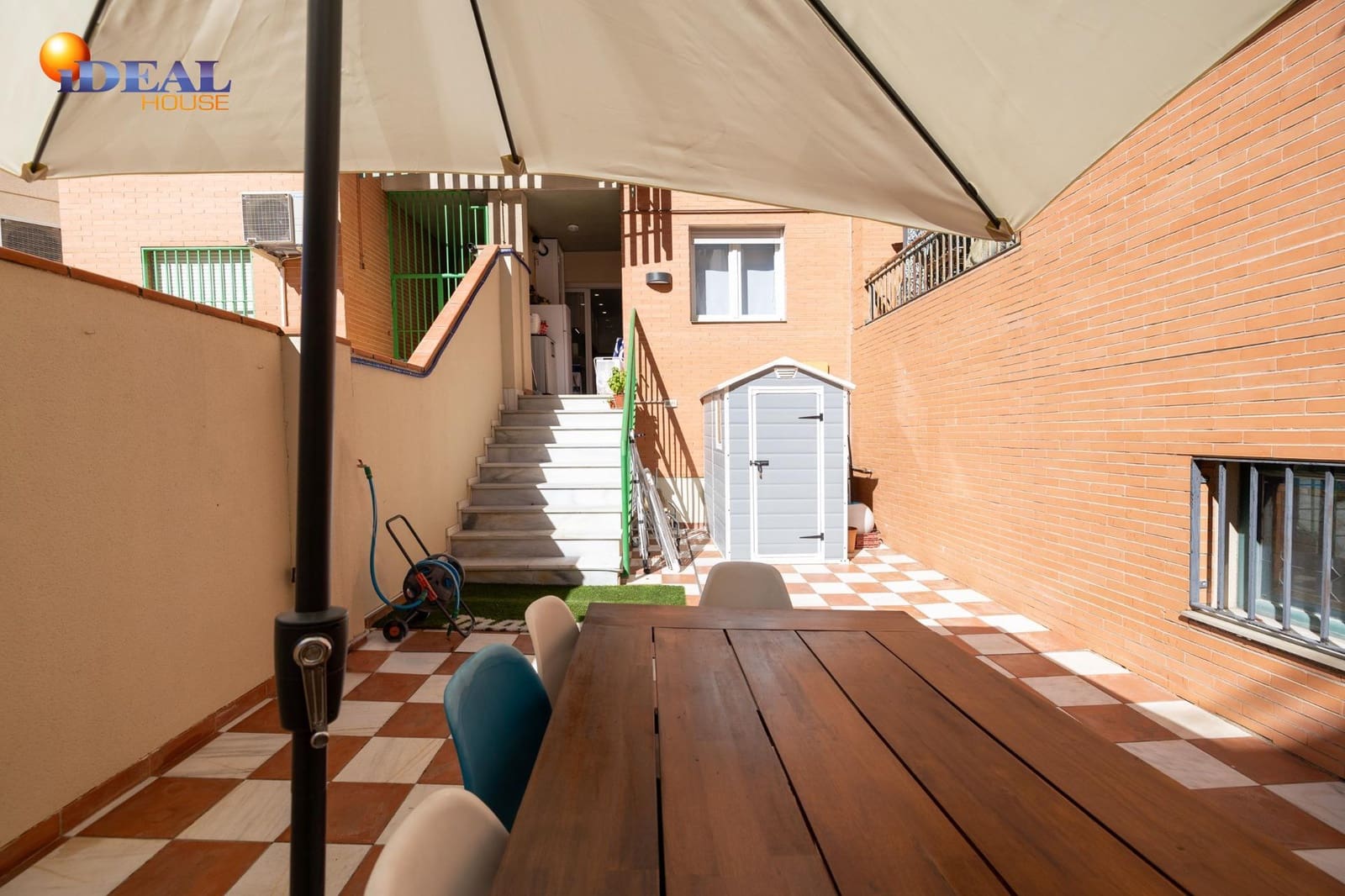 3 bedroom Flat for sale in Granada city - € 320,000 (Ref: 9434409)