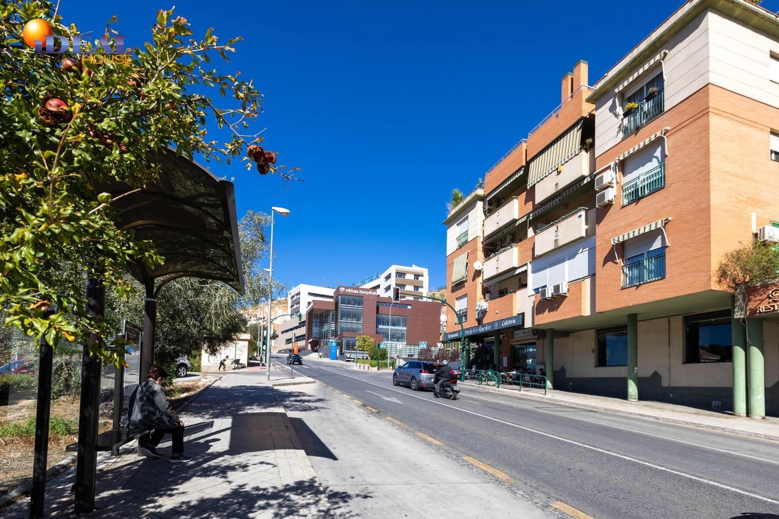 3 bedroom Flat for sale in Granada city - € 320,000 (Ref: 9434409)