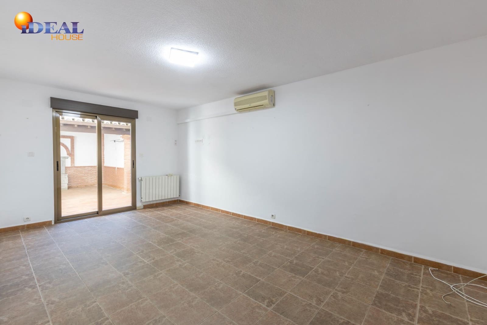 7 sovrum Radhus till salu i Granada stad med garage - 420 000 € (Ref: 9434412)