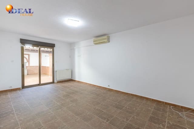 7 sovrum Radhus till salu i Albaicin, Granada stad med garage - 420 000 € (Ref: 9434412)