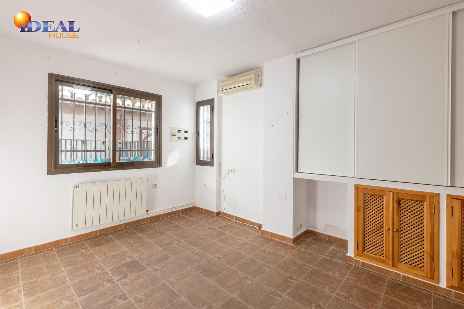 7 sovrum Radhus till salu i Granada stad med garage - 420 000 € (Ref: 9434412)