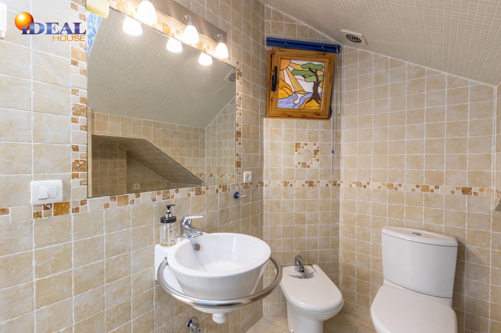 7 sovrum Radhus till salu i Granada stad med garage - 420 000 € (Ref: 9434412)