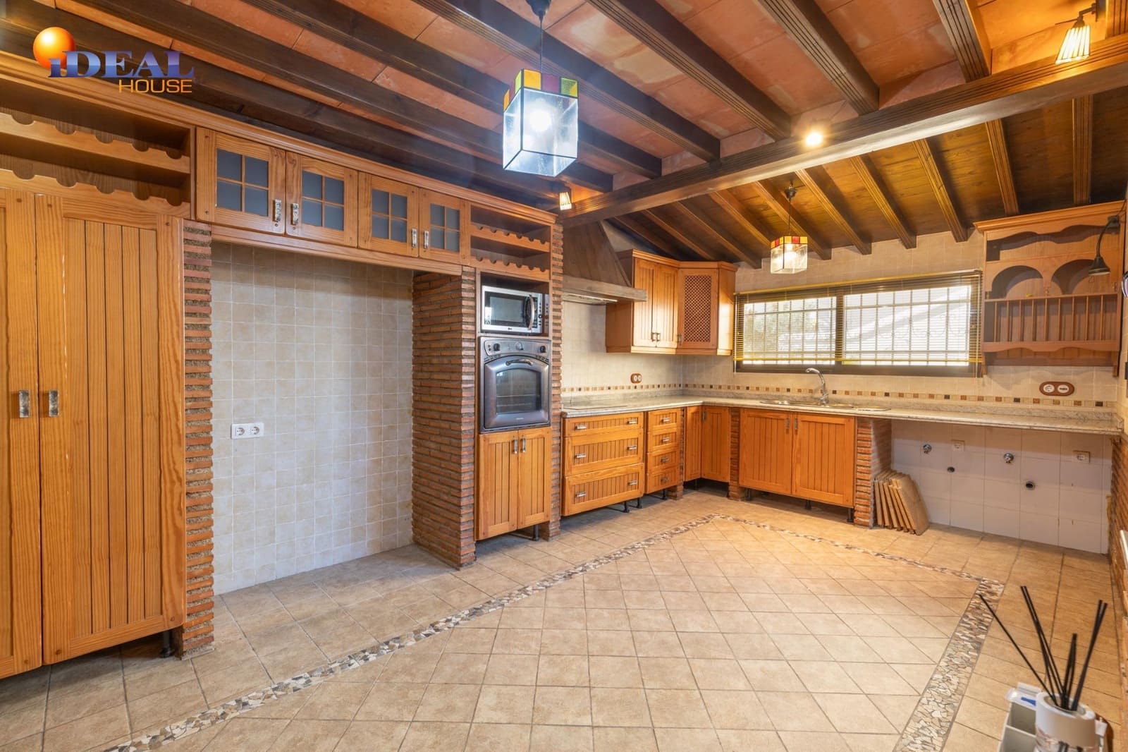 7 sovrum Radhus till salu i Granada stad med garage - 420 000 € (Ref: 9434412)