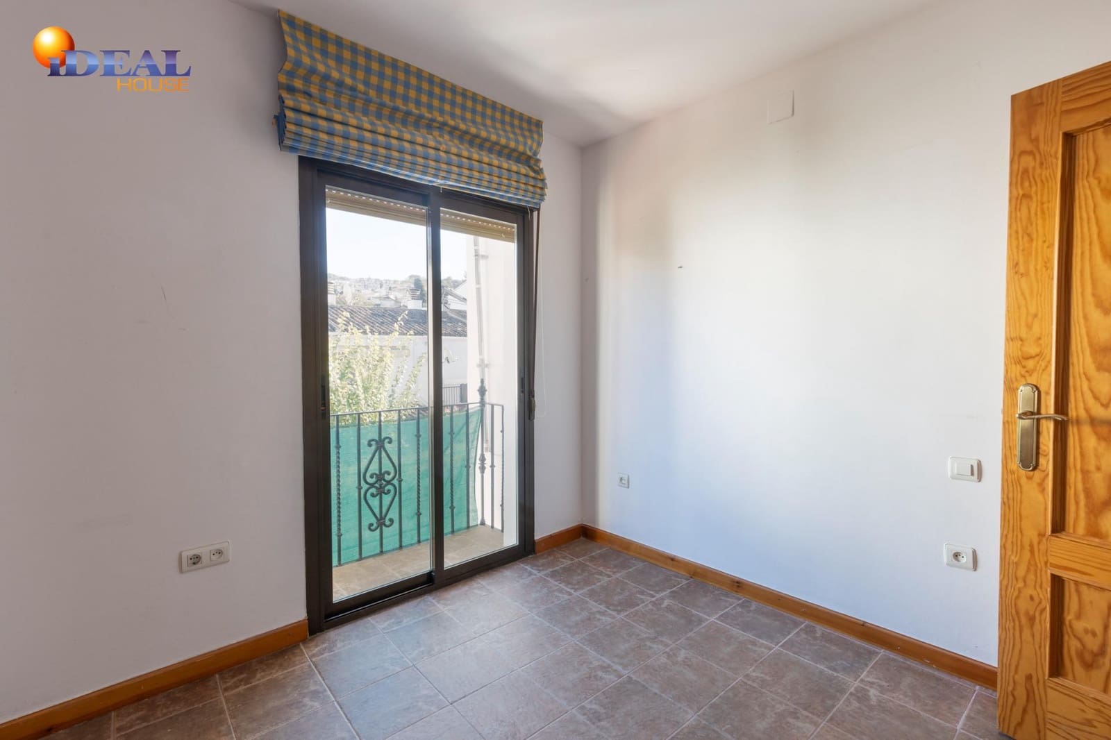 7 sovrum Radhus till salu i Granada stad med garage - 420 000 € (Ref: 9434412)