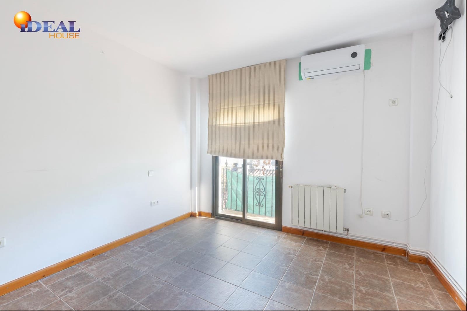 7 sovrum Radhus till salu i Granada stad med garage - 420 000 € (Ref: 9434412)