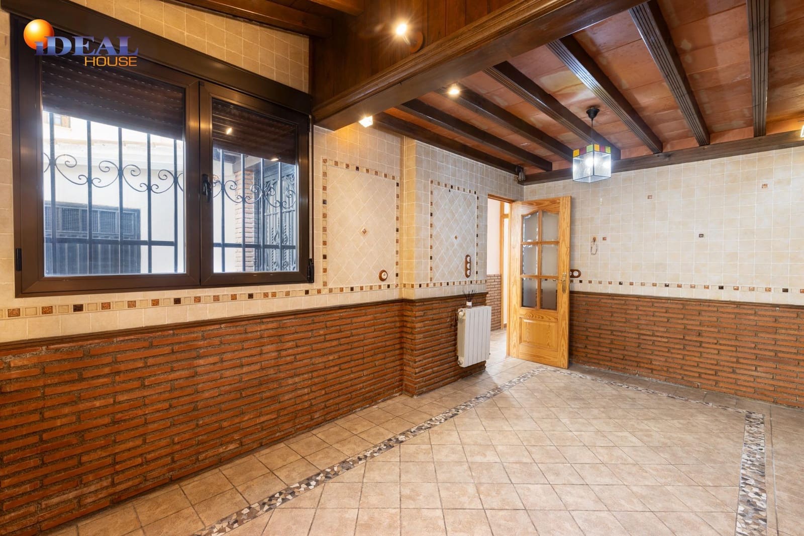 7 sovrum Radhus till salu i Granada stad med garage - 420 000 € (Ref: 9434412)