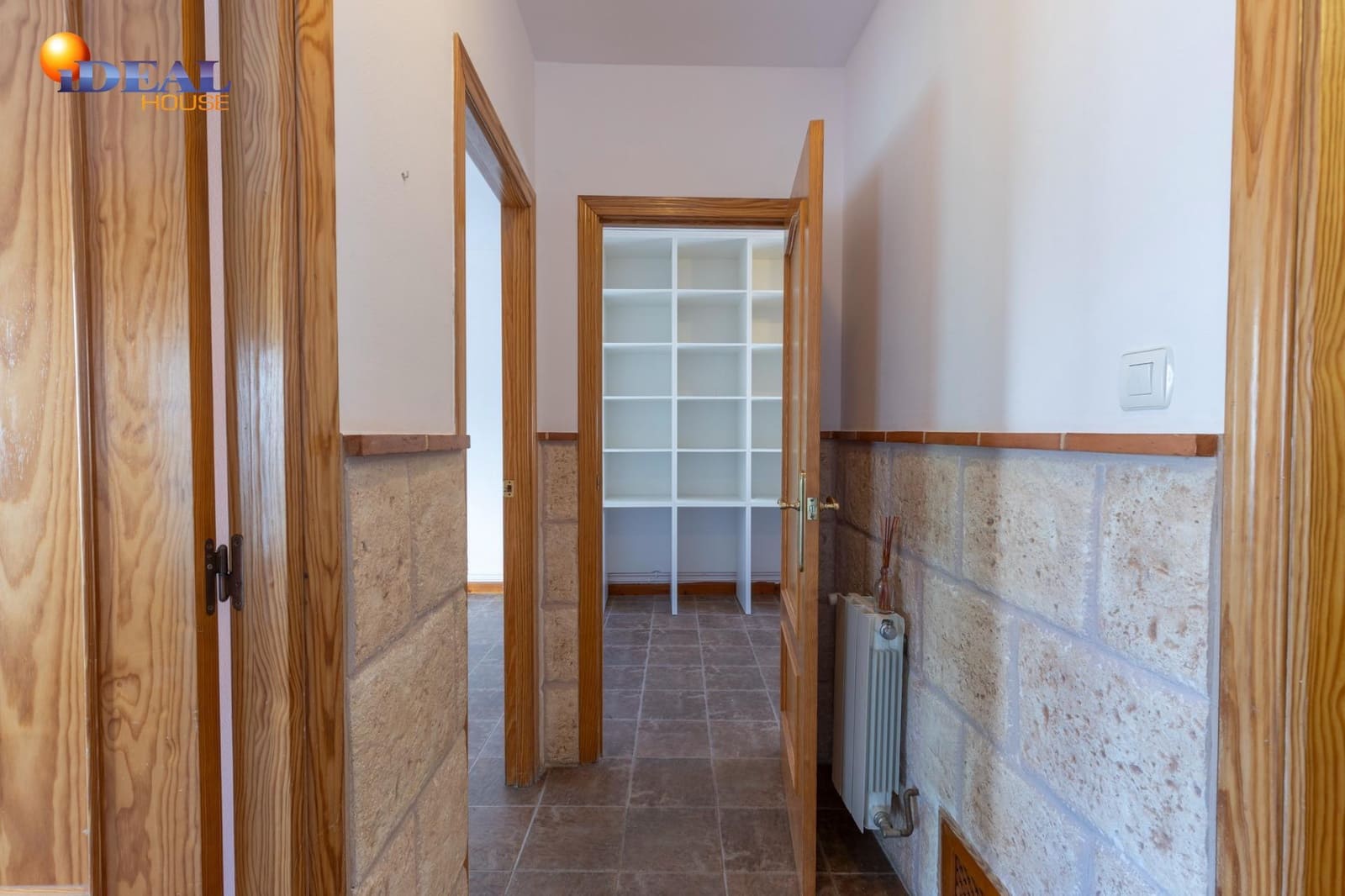 7 sovrum Radhus till salu i Granada stad med garage - 420 000 € (Ref: 9434412)