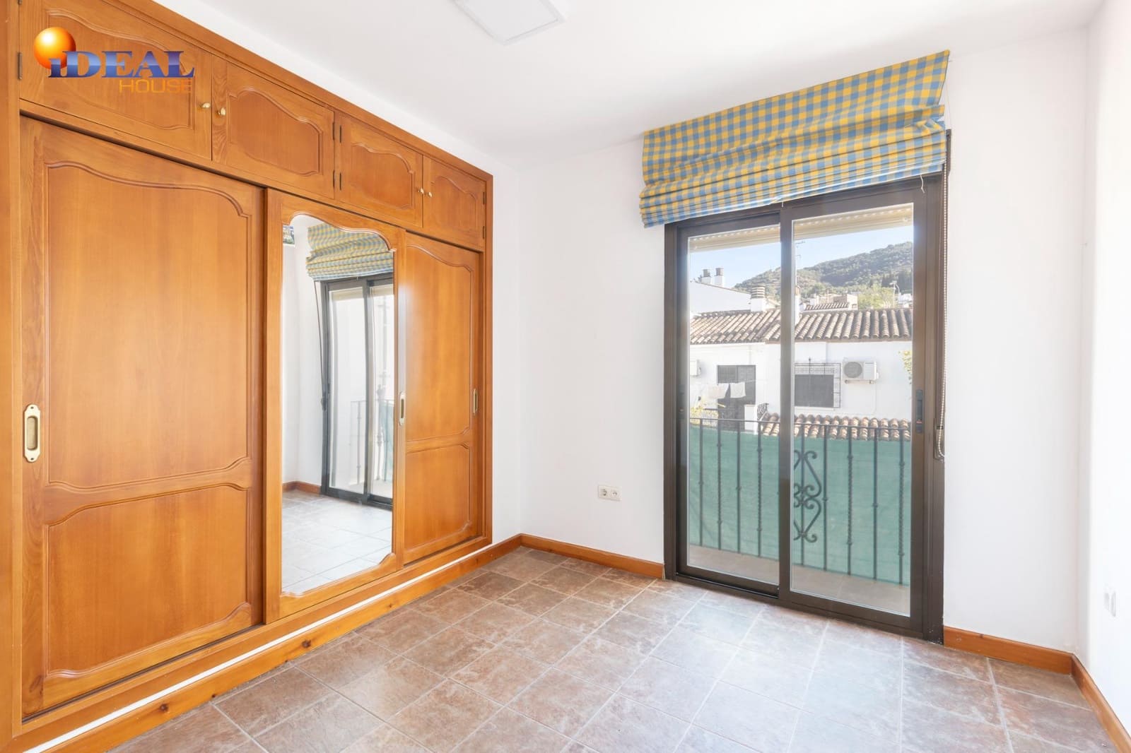 7 sovrum Radhus till salu i Granada stad med garage - 420 000 € (Ref: 9434412)