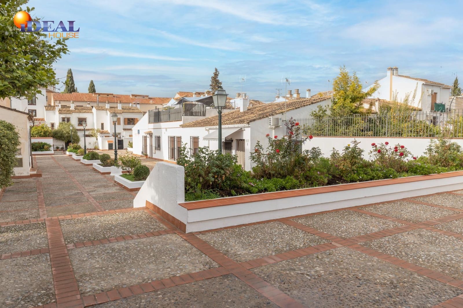 7 sovrum Radhus till salu i Granada stad med garage - 420 000 € (Ref: 9434412)