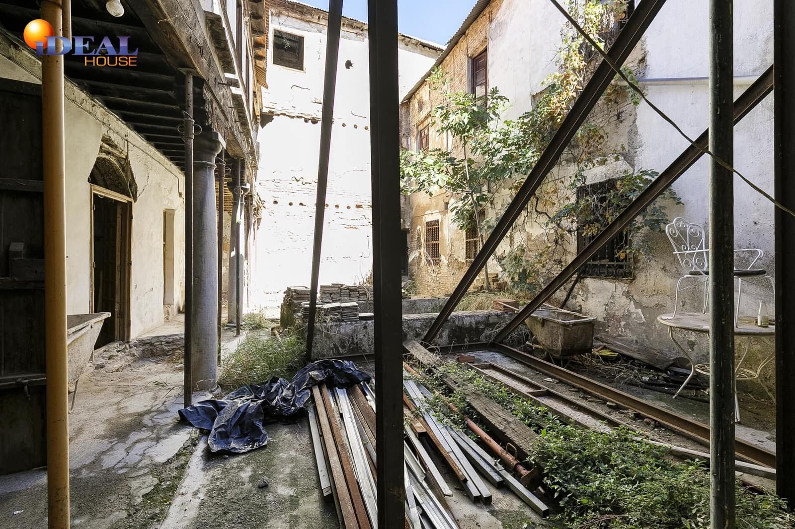 Townhouse for sale in Granada city - € 750,000 (Ref: 9434413)