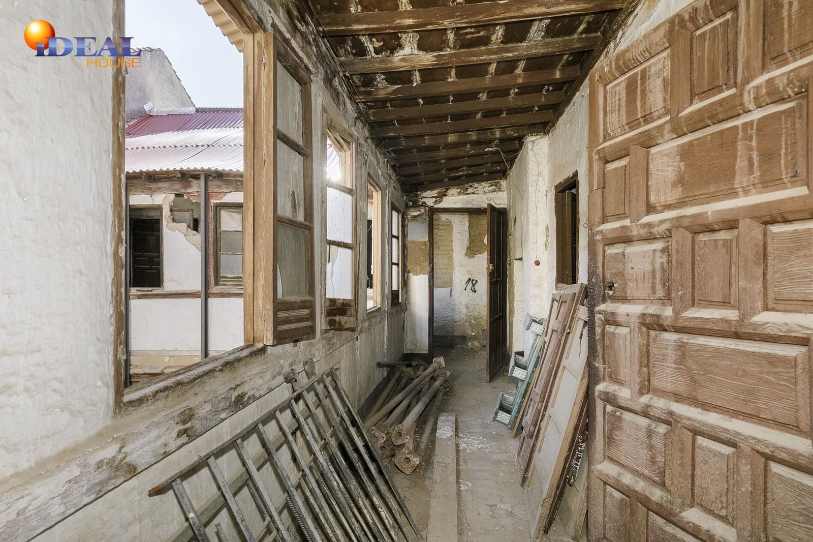 Townhouse for sale in Granada city - € 750,000 (Ref: 9434413)