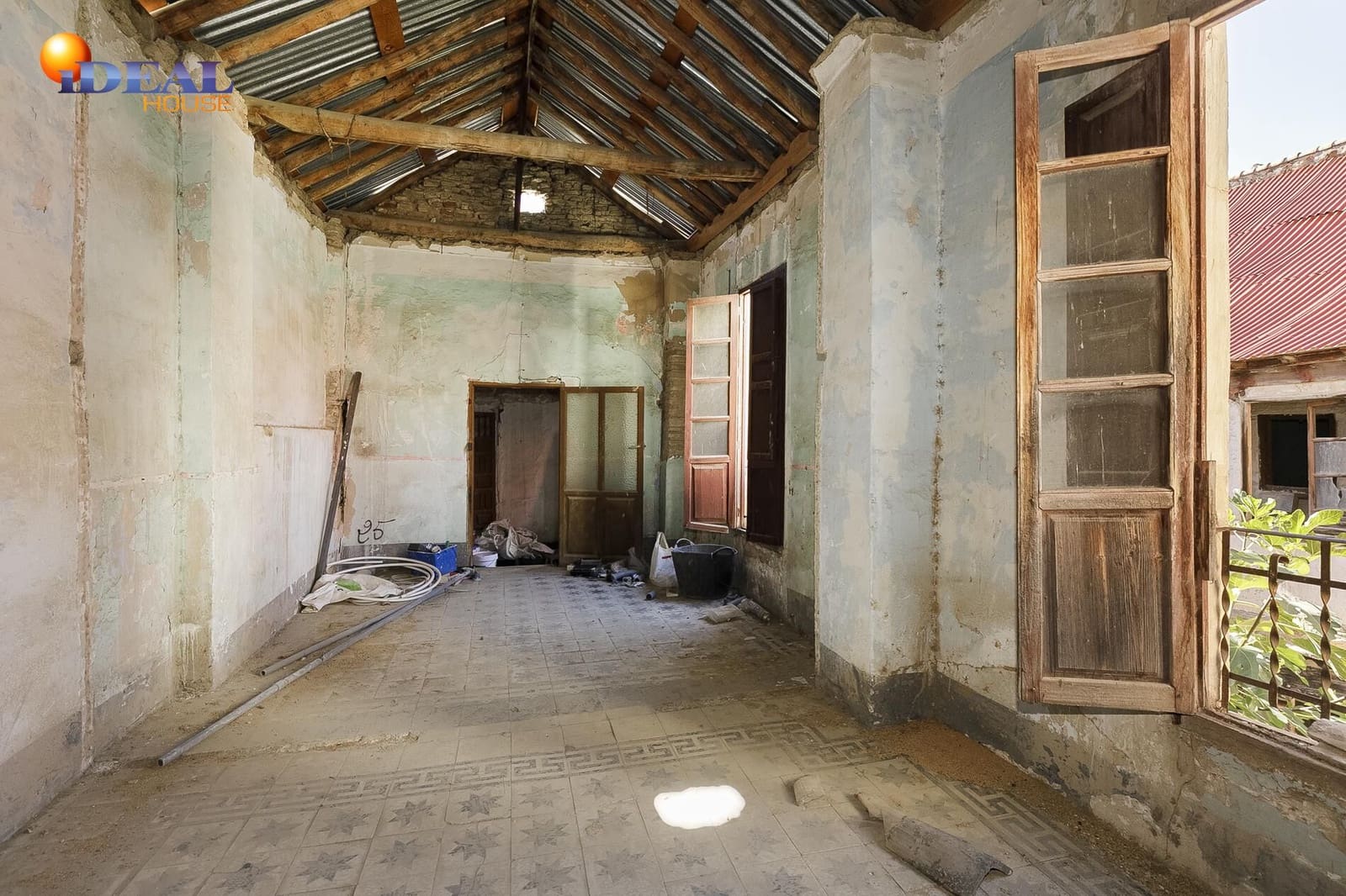 Townhouse for sale in Granada city - € 750,000 (Ref: 9434413)