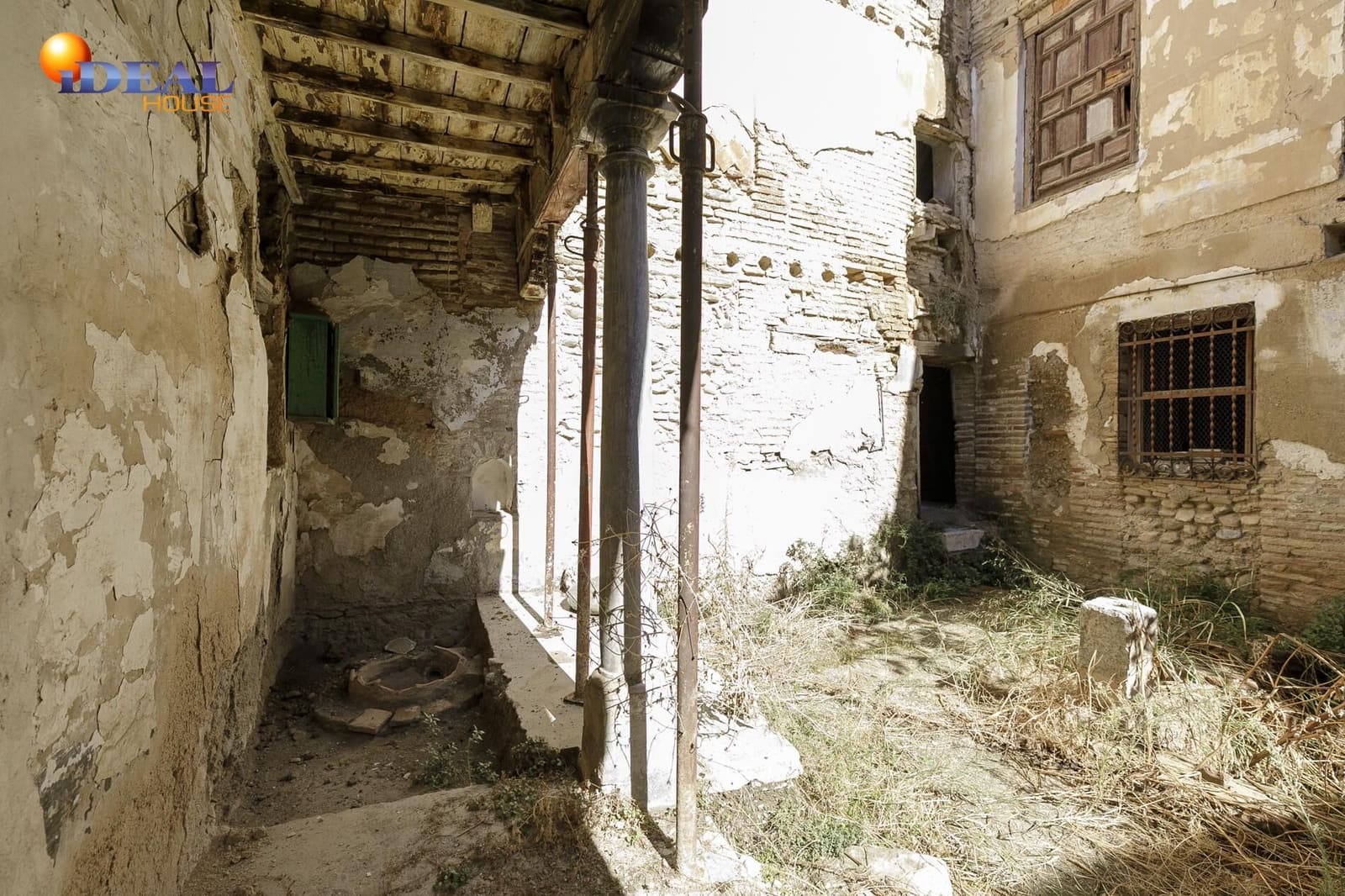 Townhouse for sale in Granada city - € 750,000 (Ref: 9434413)