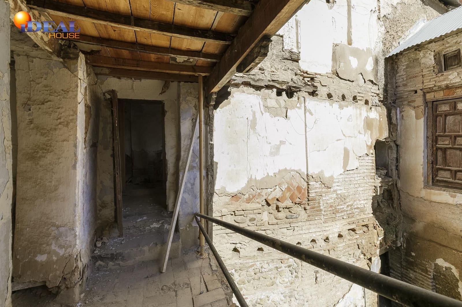 Townhouse for sale in Granada city - € 750,000 (Ref: 9434413)