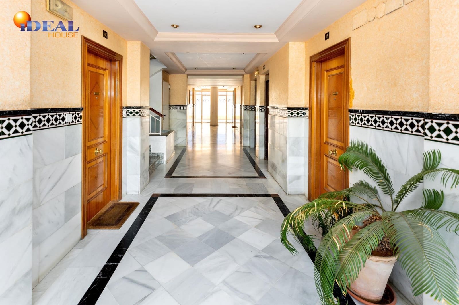 2 makuuhuone Huoneisto myytävänä paikassa Gojar mukana uima-altaan - 159 900 € (Ref: 9434415)