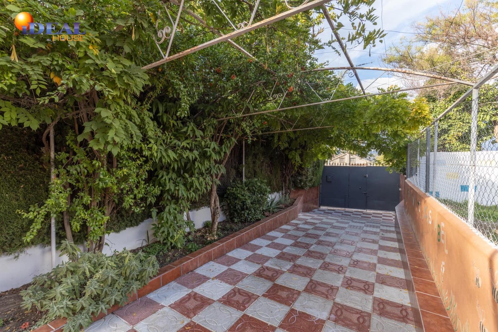 4 camera da letto Villa in vendita in Ogijares con piscina - 389.000 € (Rif: 9434416)