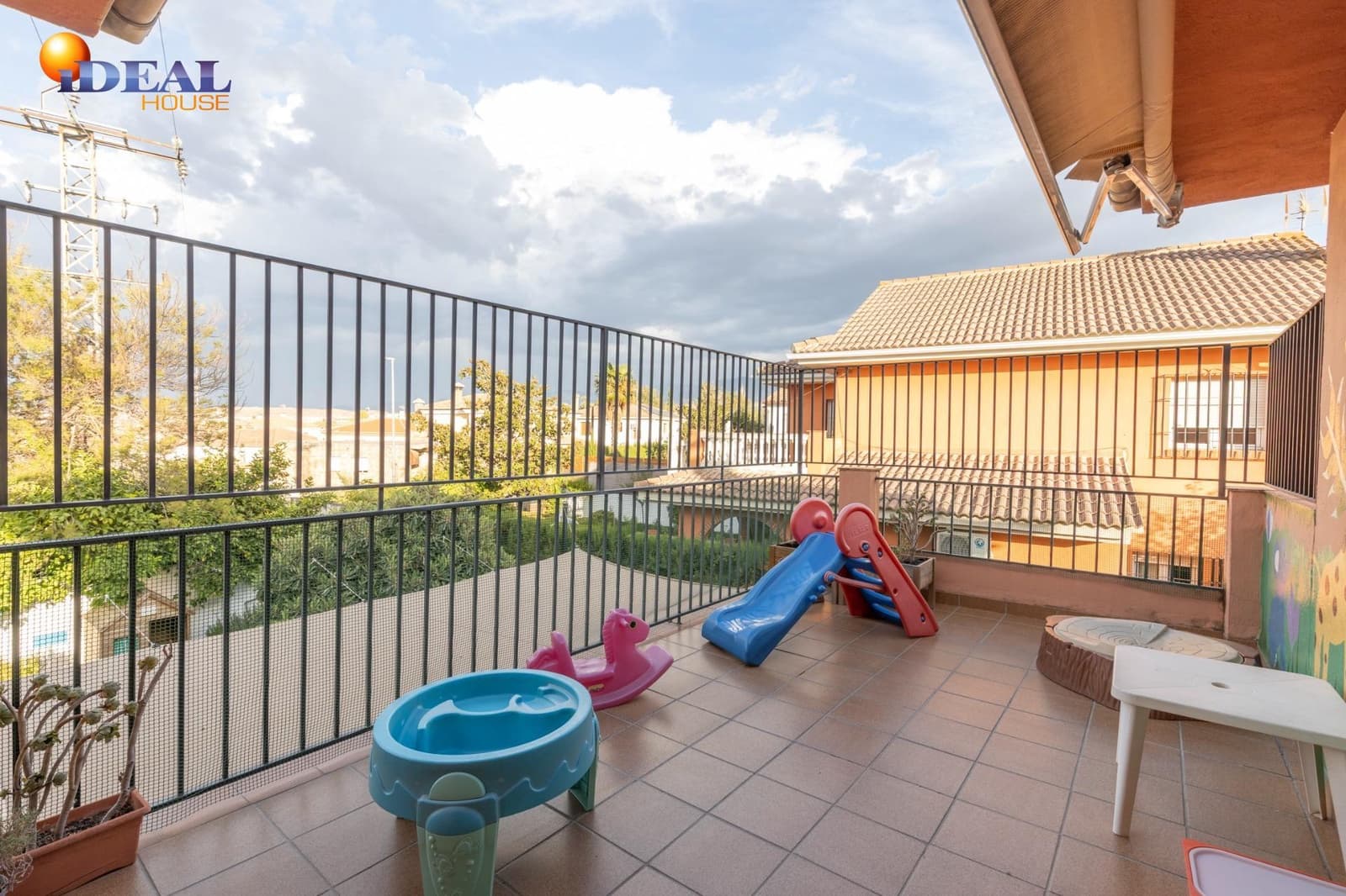 4 camera da letto Villa in vendita in Ogijares con piscina - 389.000 € (Rif: 9434416)