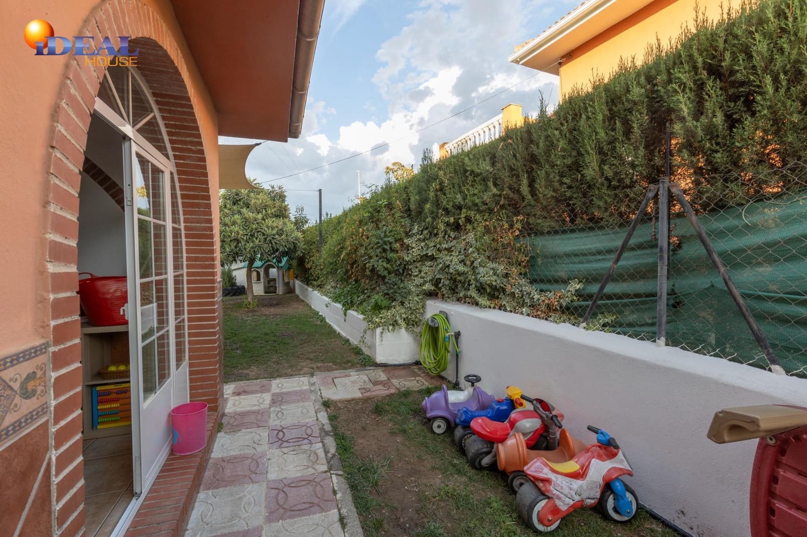 4 camera da letto Villa in vendita in Ogijares con piscina - 389.000 € (Rif: 9434416)