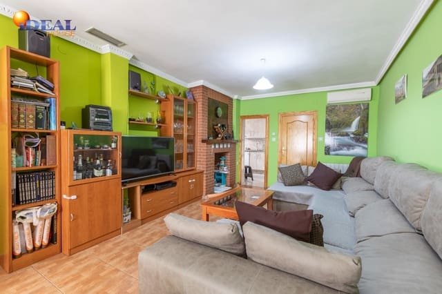 3 slaapkamer Halfvrijstaande villa te koop in Armilla - € 230.000 (Ref: 9434417)