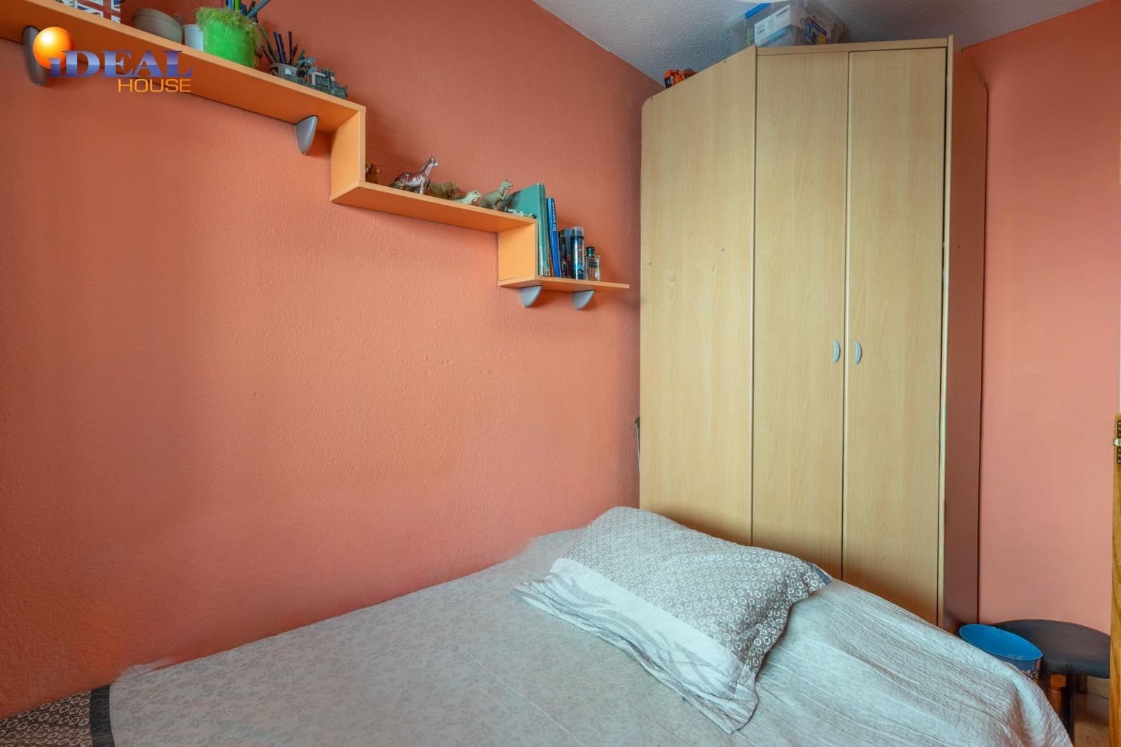 3 slaapkamer Halfvrijstaande villa te koop in Armilla - € 230.000 (Ref: 9434417)