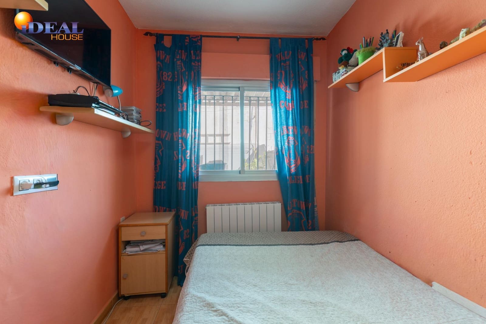 3 slaapkamer Halfvrijstaande villa te koop in Armilla - € 230.000 (Ref: 9434417)