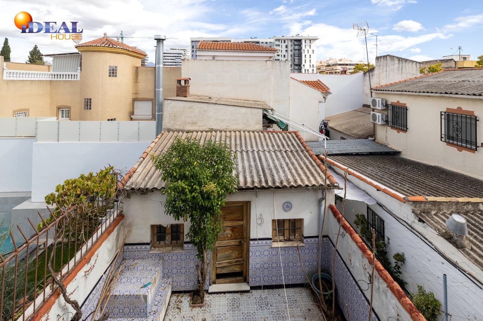 3 Zimmer Reihenhaus zu verkaufen in Granada Stadt - 145.000 € (Ref: 9434418)
