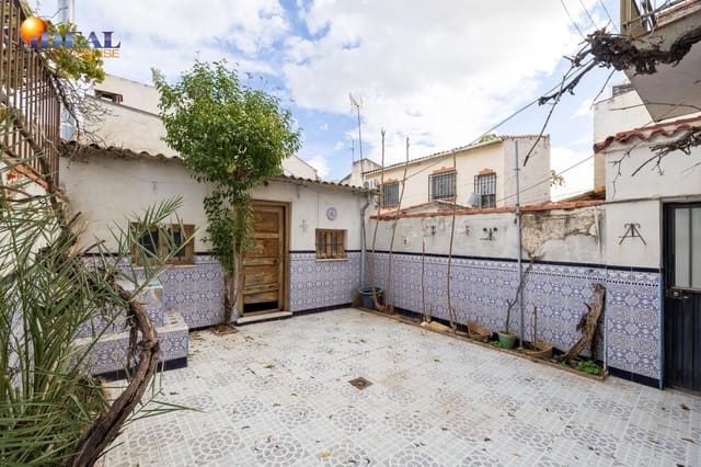 3 Zimmer Reihenhaus zu verkaufen in Granada Stadt - 145.000 € (Ref: 9434418)