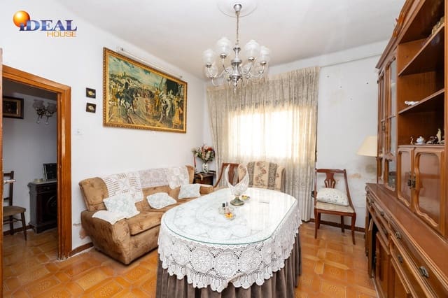 3 Zimmer Reihenhaus zu verkaufen in Granada Stadt - 145.000 € (Ref: 9434418)