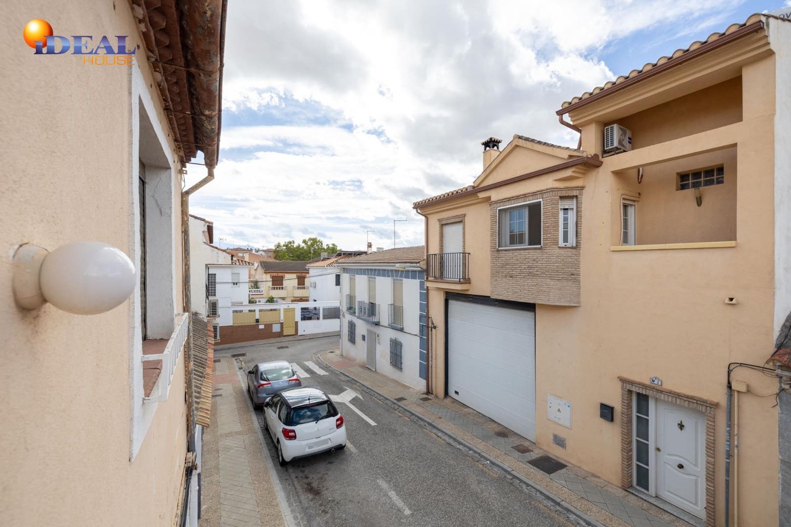 3 Zimmer Reihenhaus zu verkaufen in Granada Stadt - 145.000 € (Ref: 9434418)