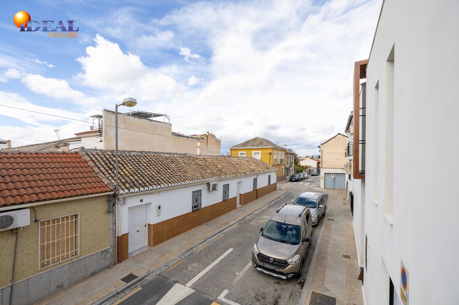 3 Zimmer Reihenhaus zu verkaufen in Granada Stadt - 145.000 € (Ref: 9434418)