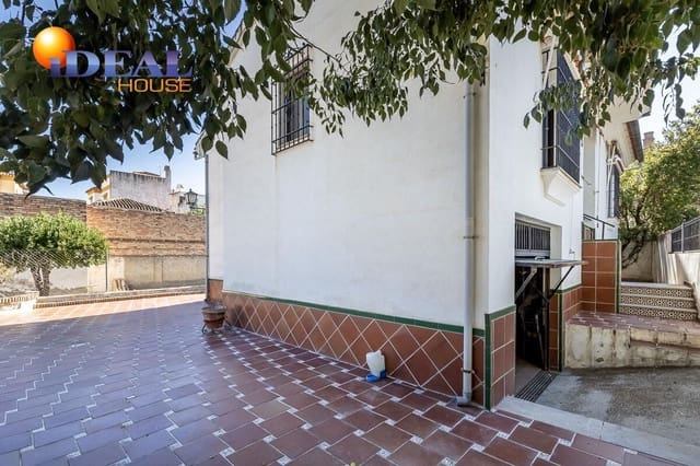 3 makuuhuone Huvila myytävänä paikassa Ogíjares mukana 
autotalli - 450 000 € (Ref: 9434424)