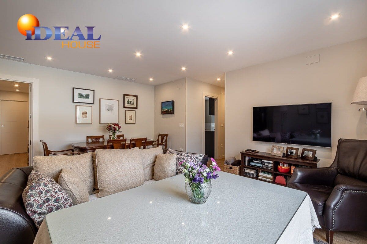 3 bedroom Flat for sale in Granada city - € 495,000 (Ref: 9434425)