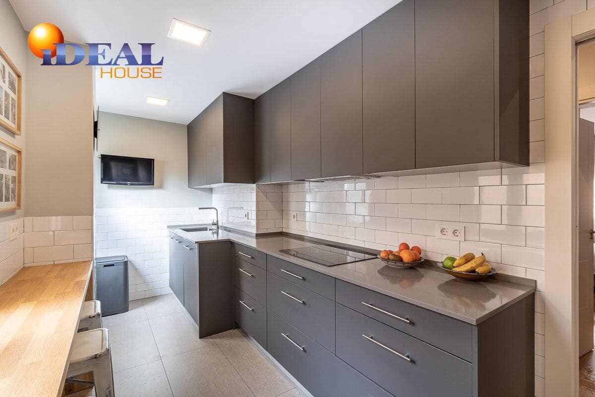 3 bedroom Flat for sale in Granada city - € 495,000 (Ref: 9434425)