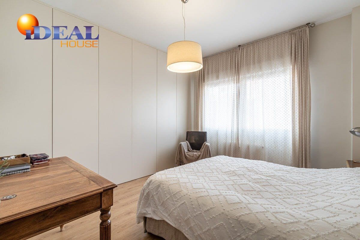 3 bedroom Flat for sale in Granada city - € 495,000 (Ref: 9434425)