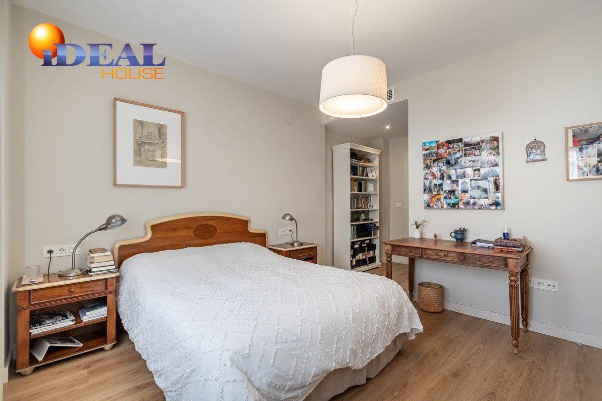 3 bedroom Flat for sale in Granada city - € 495,000 (Ref: 9434425)