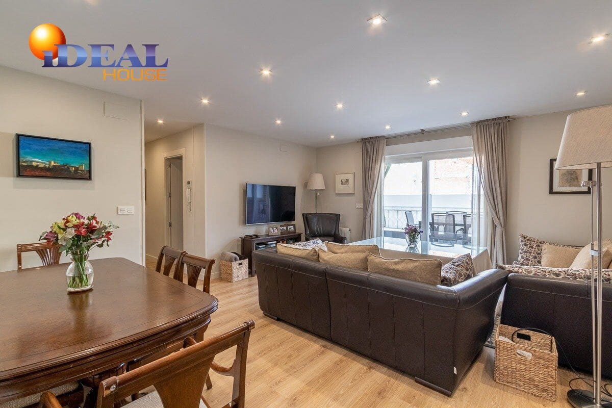 3 bedroom Flat for sale in Granada city - € 495,000 (Ref: 9434425)