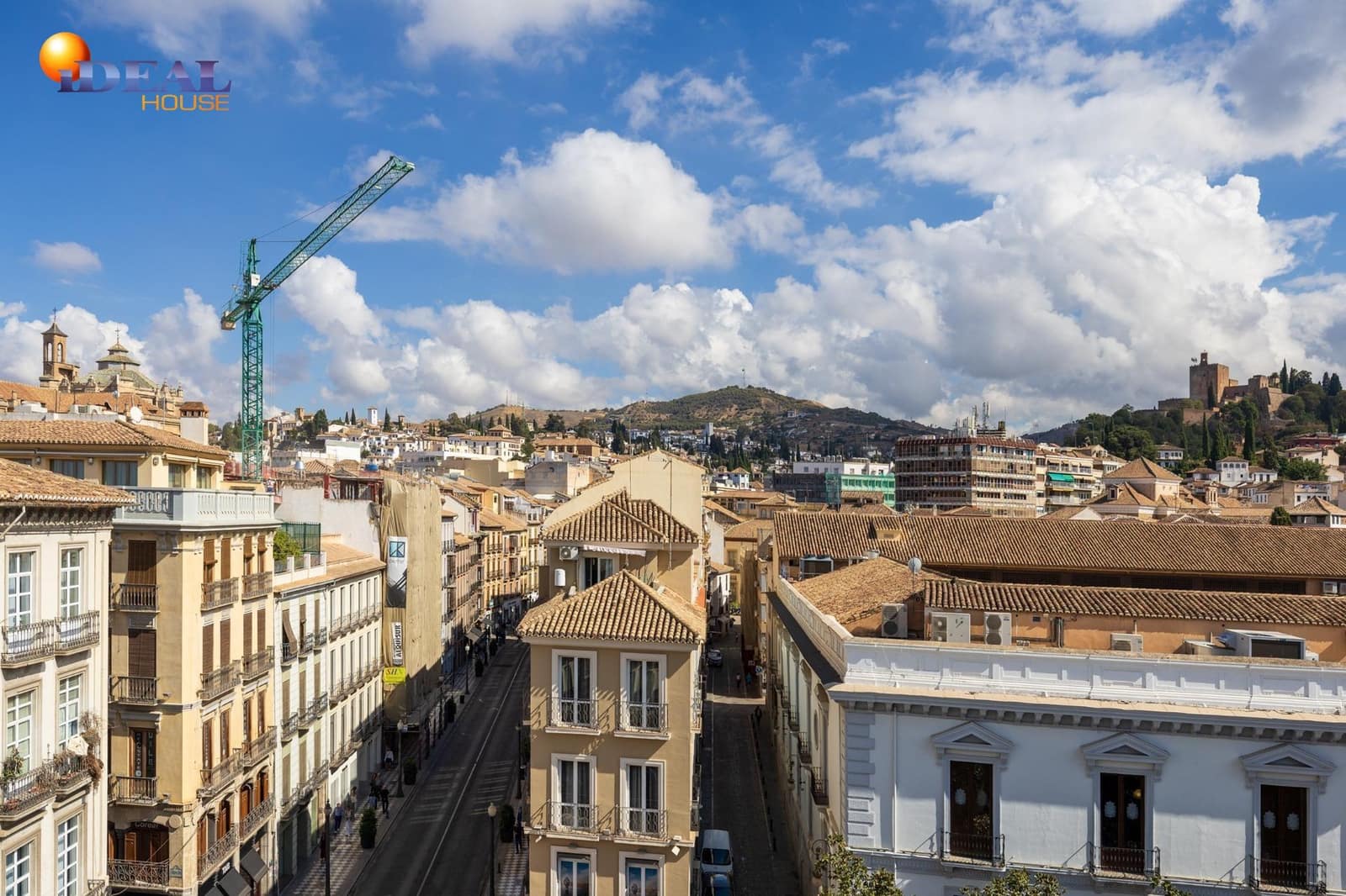 5 sovrum Lägenhet till salu i Granada stad - 1 100 000 € (Ref: 9434427)