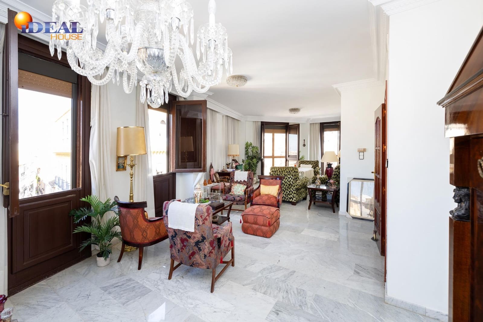 5 sovrum Lägenhet till salu i Granada stad - 1 100 000 € (Ref: 9434427)