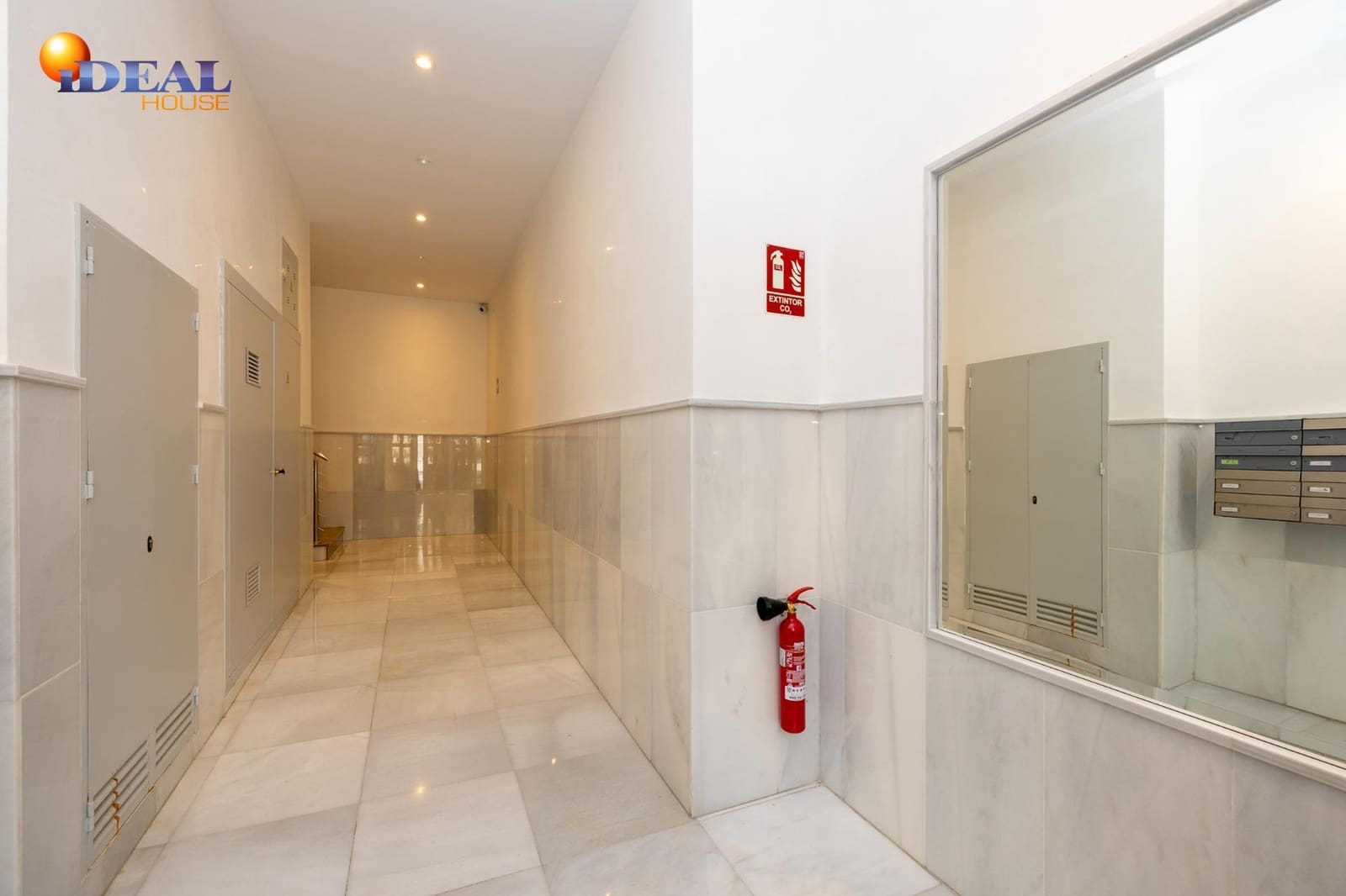 5 sovrum Lägenhet till salu i Granada stad - 1 100 000 € (Ref: 9434427)