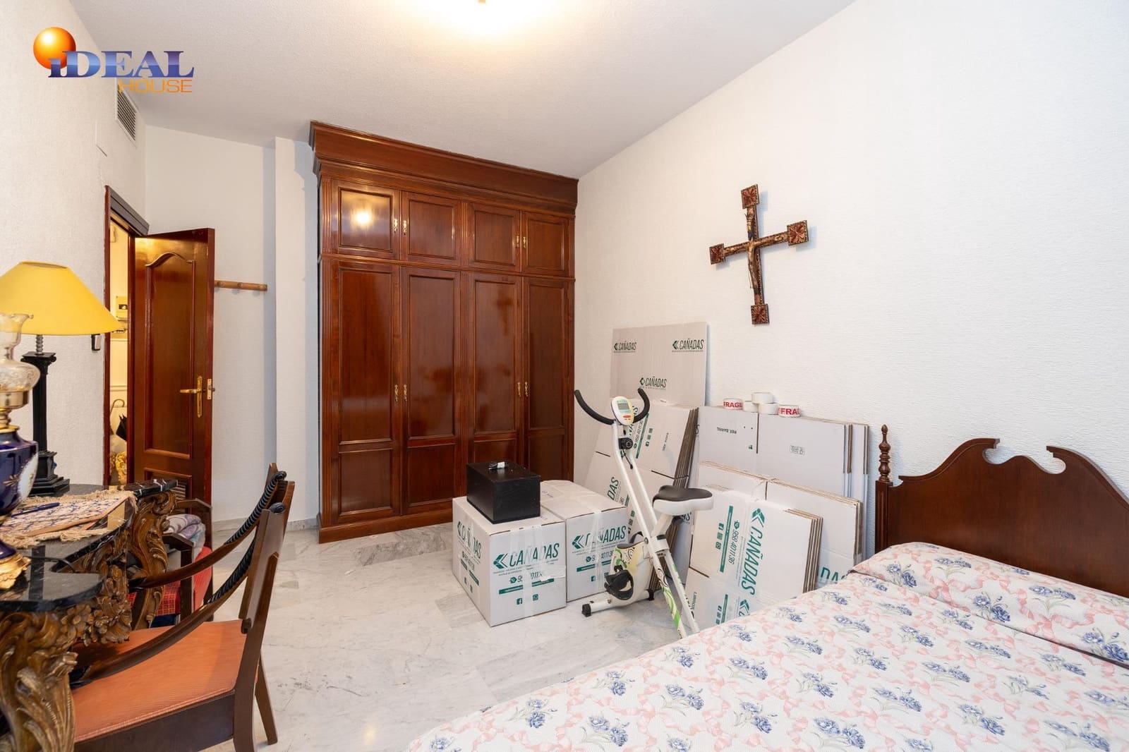 5 sovrum Lägenhet till salu i Granada stad - 1 100 000 € (Ref: 9434427)