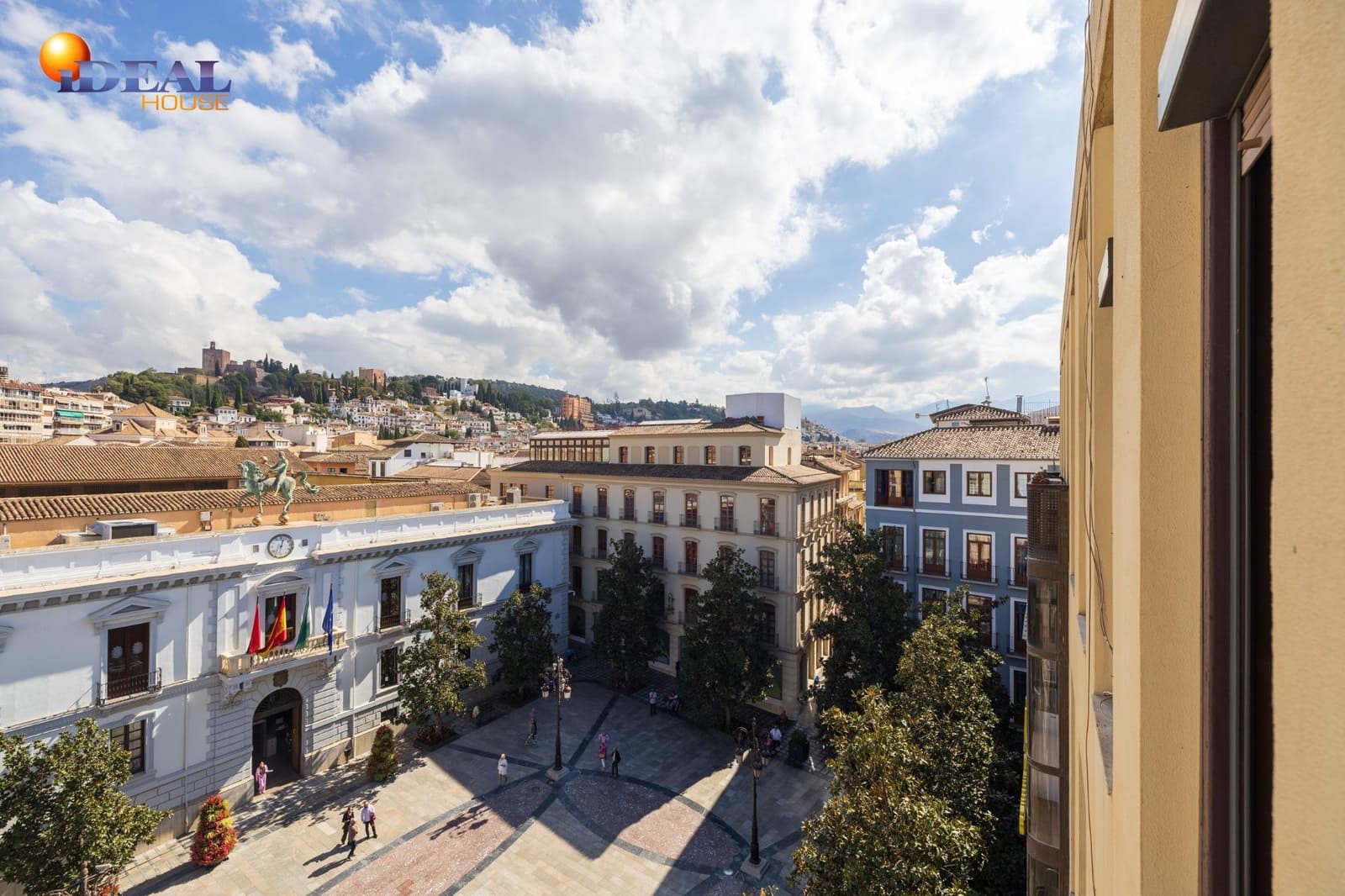 5 sovrum Lägenhet till salu i Granada stad - 1 100 000 € (Ref: 9434427)