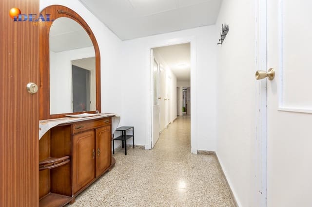Piso de 4 habitaciones en Granada ciudad en venta - 340.000 € (Ref: 9434428)
