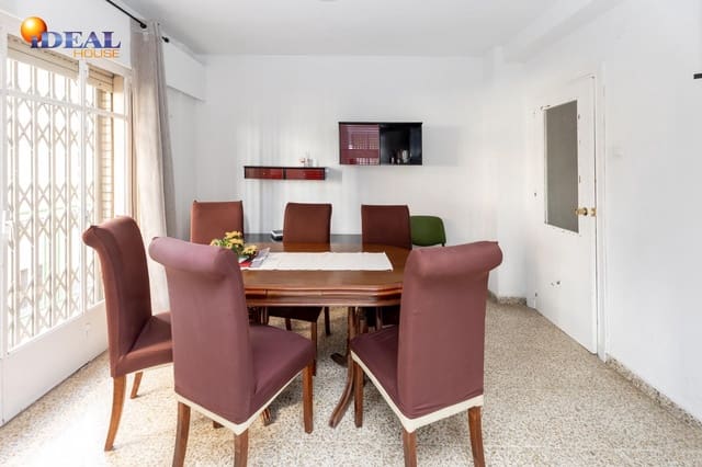 Piso de 4 habitaciones en Granada ciudad en venta - 340.000 € (Ref: 9434428)