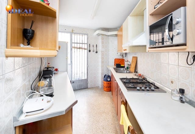 Piso de 4 habitaciones en Granada ciudad en venta - 340.000 € (Ref: 9434428)