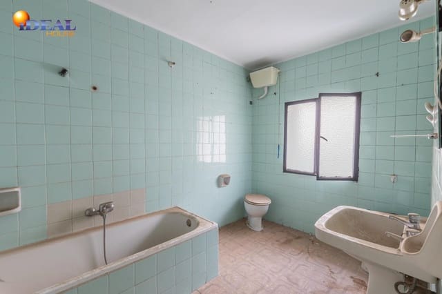 6 camera da letto Casa in vendita in Gójar con garage - 140.000 € (Rif: 9434434)