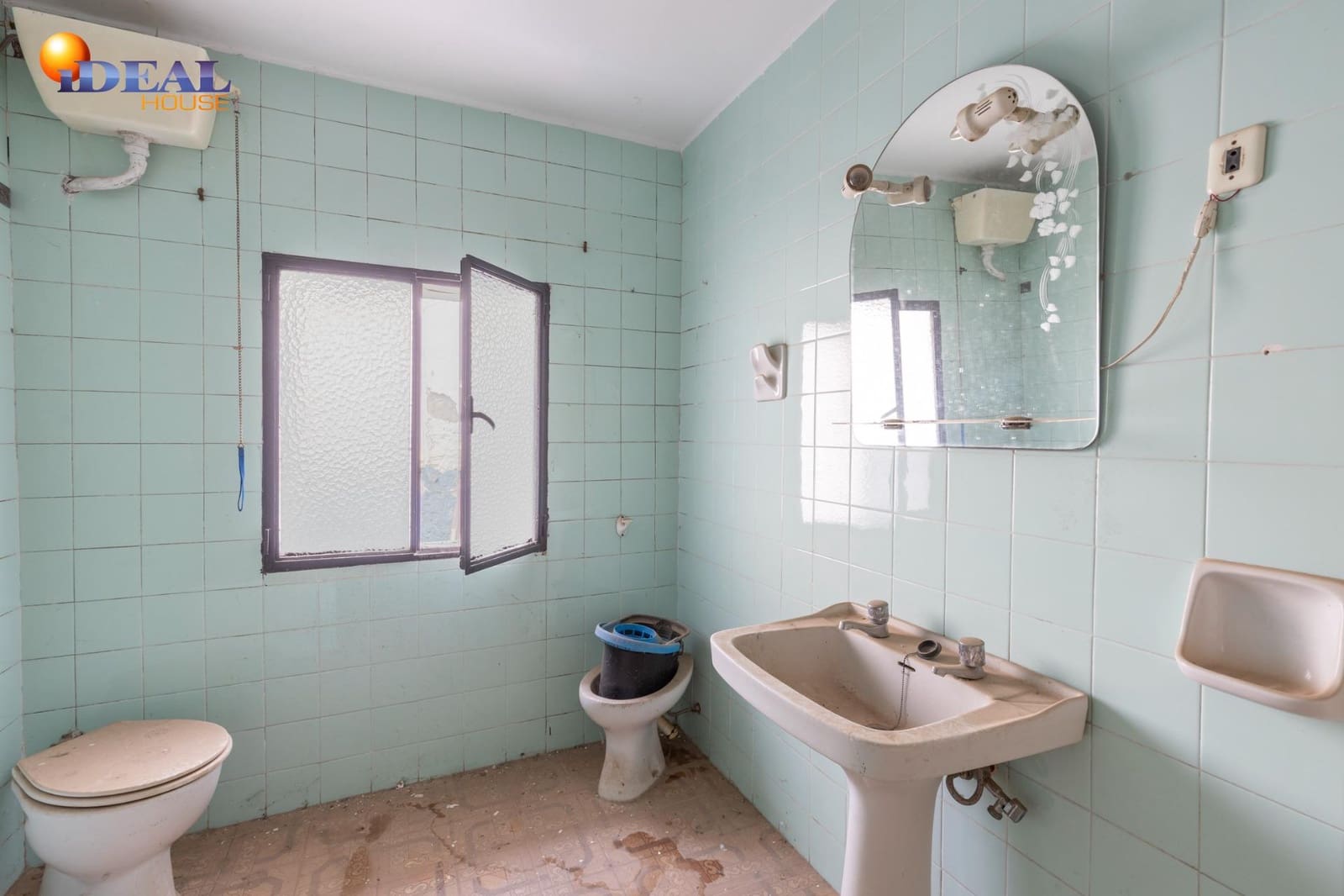 6 camera da letto Casa in vendita in Gojar con garage - 140.000 € (Rif: 9434434)