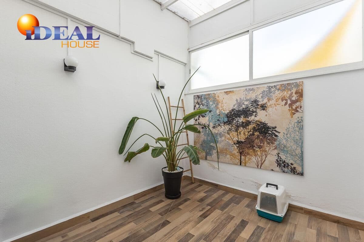 4 soverom Hus til salgs i Granada by med garasje - € 470 000 (Ref: 9434435)