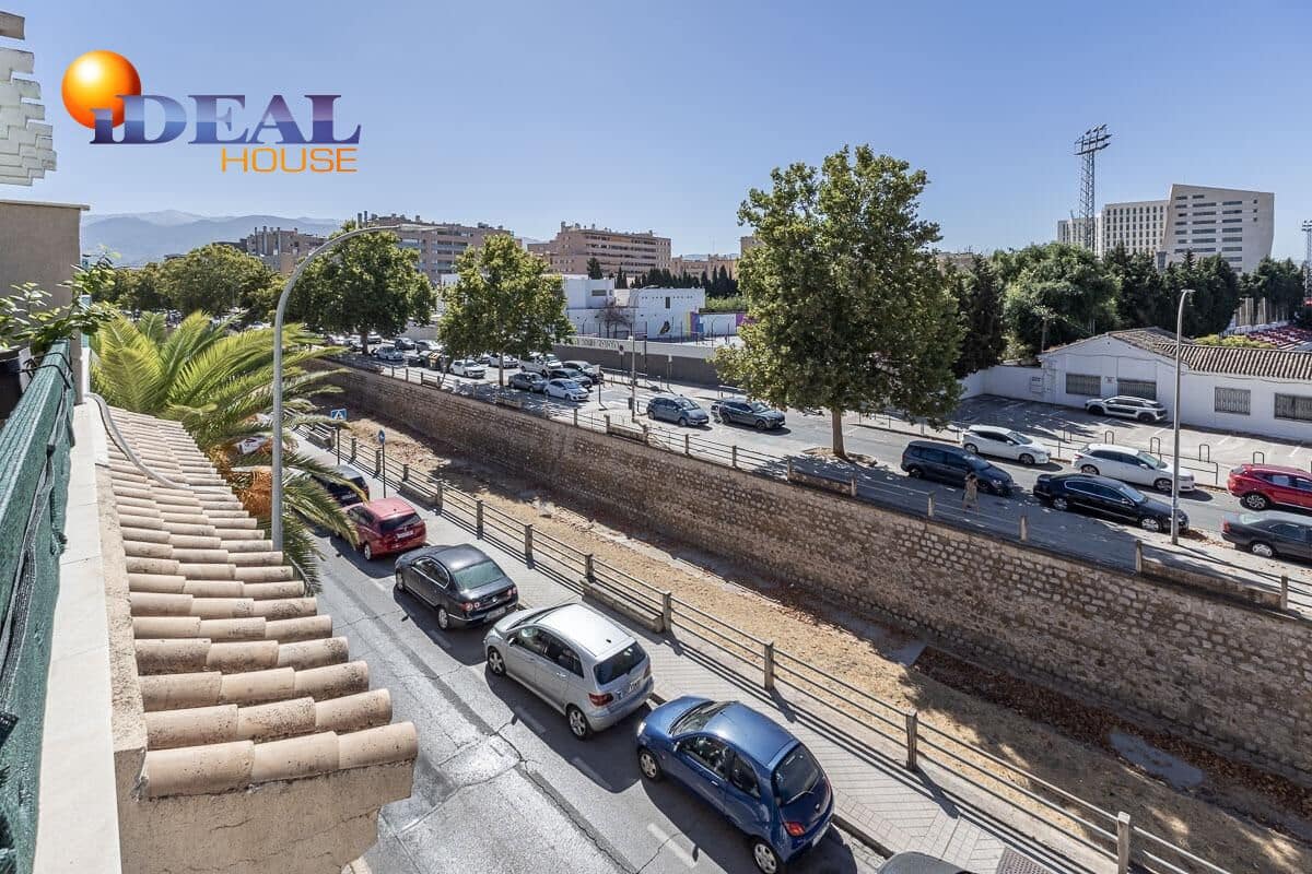 4 soverom Hus til salgs i Granada by med garasje - € 470 000 (Ref: 9434435)